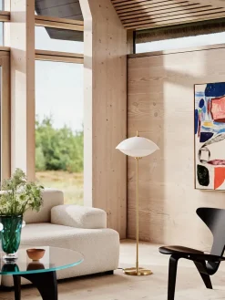 Musling Gulvlampe fra<Fritz Hansen Online