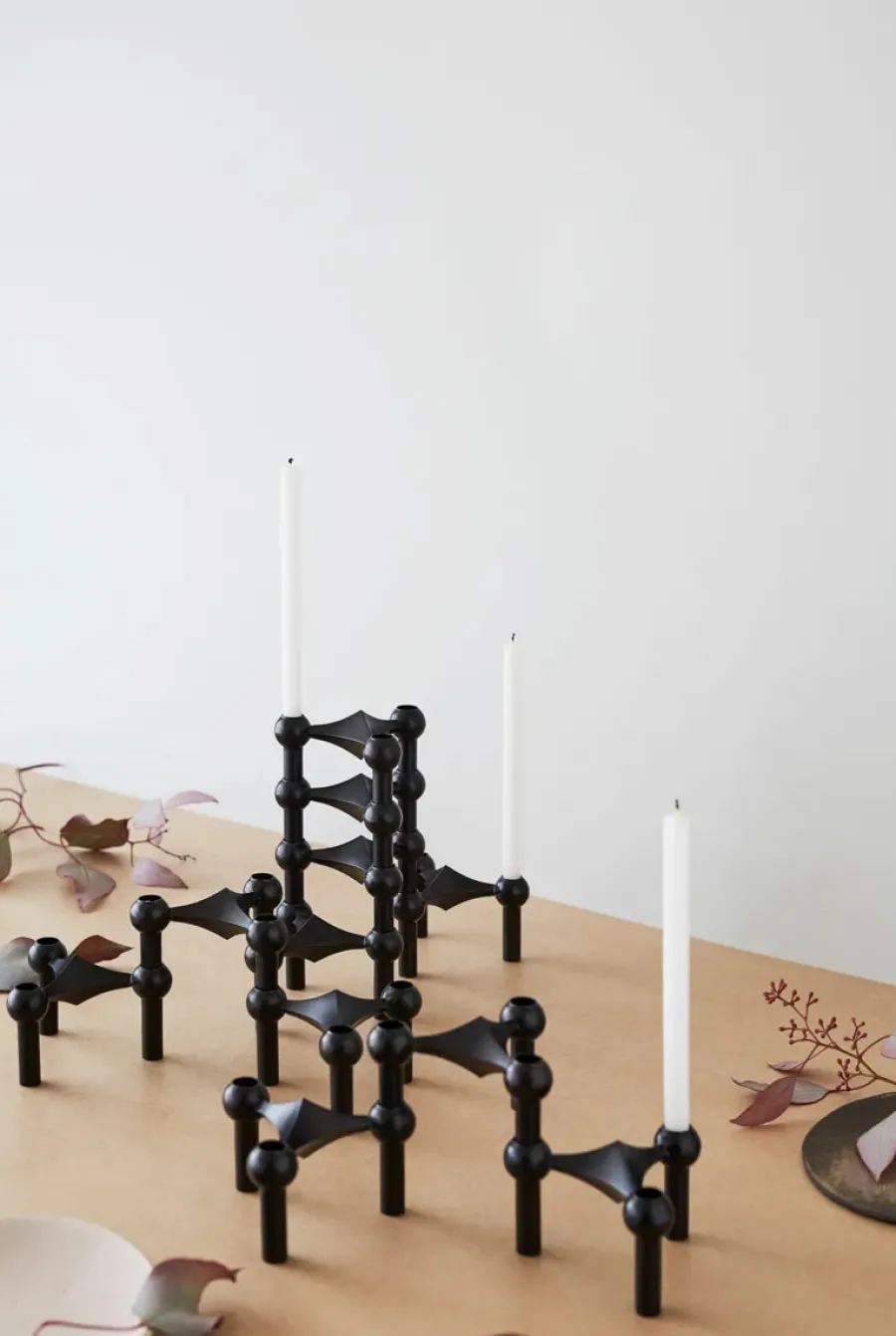 Nagel Lysestage, børstet krom fra<STOFF Nagel Outlet