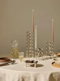 Nagel Lysestage, børstet messing fra<STOFF Nagel Outlet