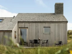 Nami Spisestol m/armlæn fra<Houe