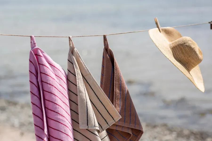 Naram towel - Moonbeam fra<Bongusta Outlet