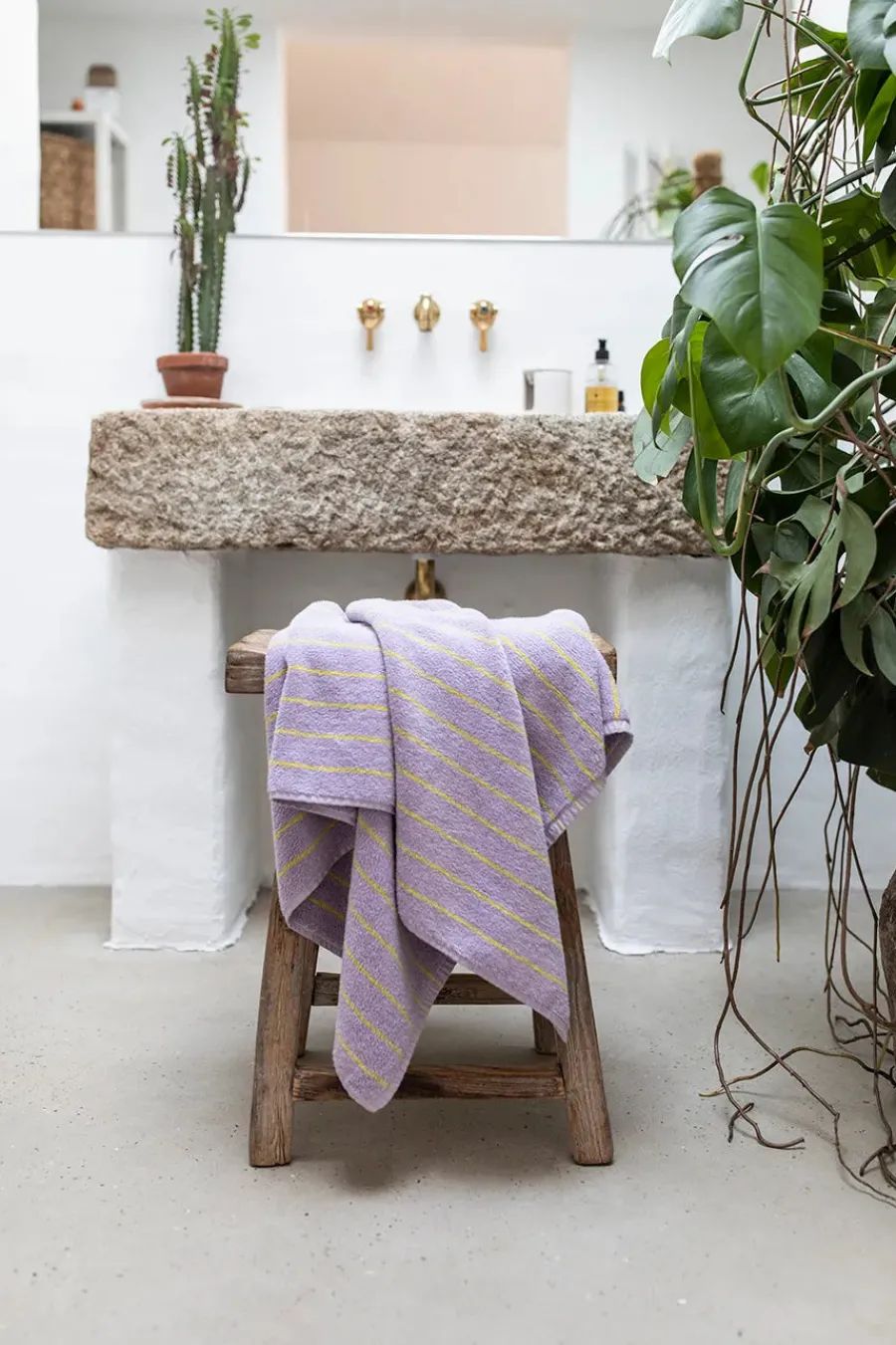 Naram towel - Soft Fuchsia fra<Bongusta Outlet