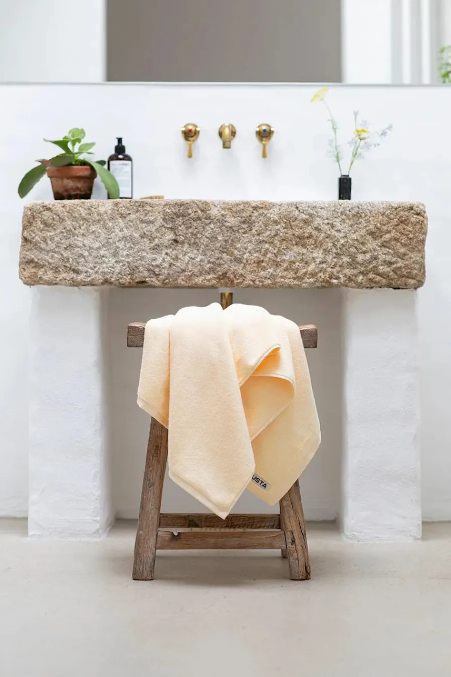 Naram towel - Soft Fuchsia fra<Bongusta Outlet