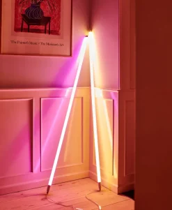 Neon Tube LED fra<HAY