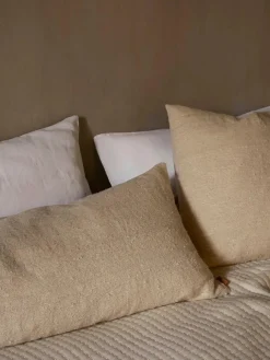 Nettle Cushion, large fra<Ferm Living Hot