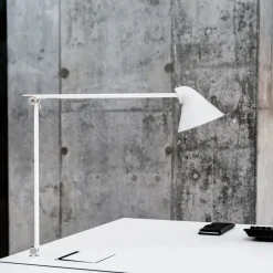 NJP bordlampe fra<Louis Poulsen Best
