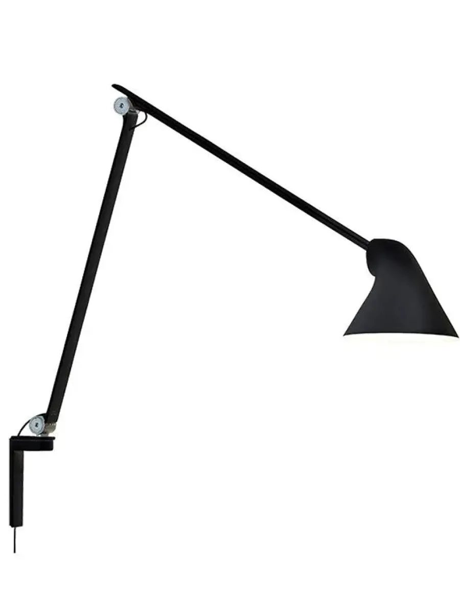 NJP væglampe fra<Louis Poulsen New