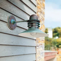 Nyhavn, hvid væglampe fra<Louis Poulsen Sale