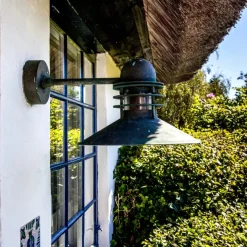 Nyhavn Kobber Væglampe fra<Louis Poulsen Sale