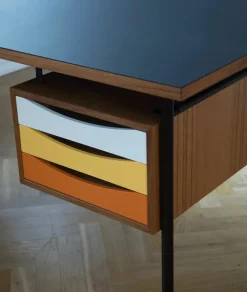 Nyhavn Skrivebord, 170 cm af Finn Juhl<House of Finn Juhl Sale