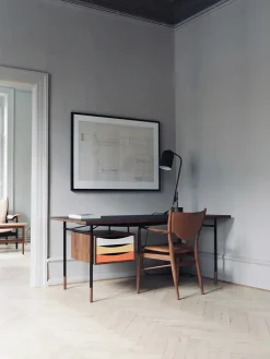 Nyhavn Skrivebord, 170 cm af Finn Juhl<House of Finn Juhl Sale