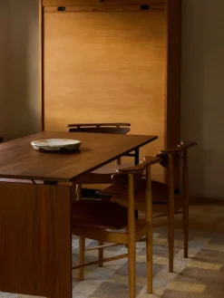 Nyhavn Spisebord af Finn Juhl<House of Finn Juhl Discount