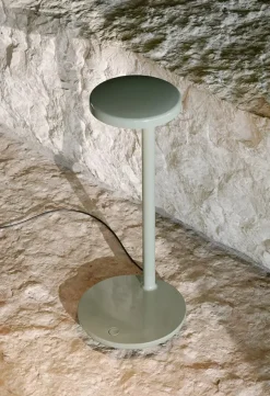 Oblique Bordlampe fra<Flos Hot
