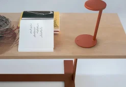 Oblique Bordlampe fra<Flos Hot