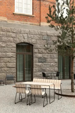 Ocean Havebord 140x70, burnt red fra<Mater Outlet