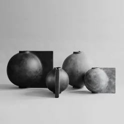 Offset Vase, mini fra<101 Copenhagen Sale