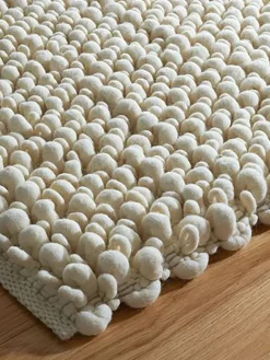 Olbia Prisma tæppe fra<Tisca