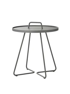 On The Move Sidebord fra<Cane-line Sale