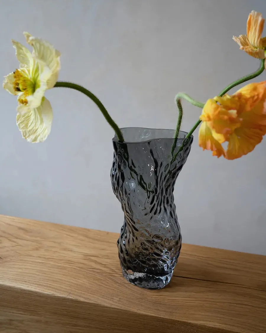 Ostrea Vase, klart glas fra<Hein Studio Online