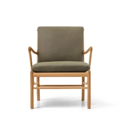 OW149 Colonial lænestol, eg olie, Terra-læder af Ole Wanscher<Carl Hansen & Søn Sale