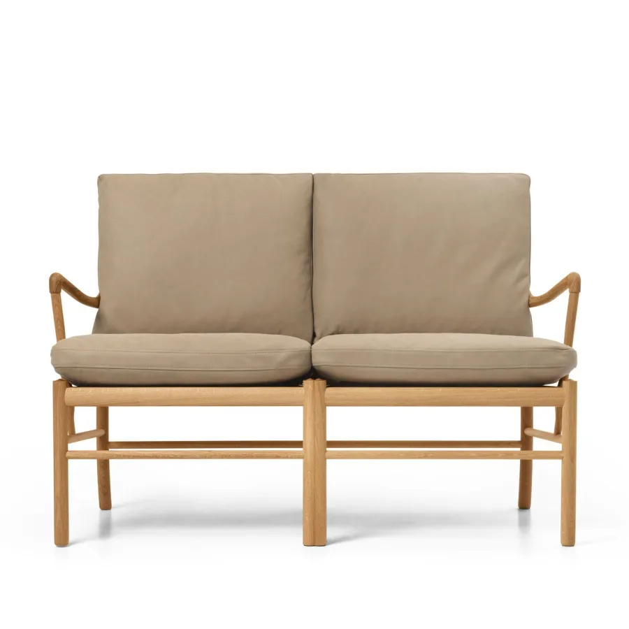 OW149-2 Colonial sofa eg olie, Terra-læder af Ole Wanscher<Carl Hansen & Søn Sale