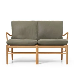 OW149-2 Colonial sofa valnød olie, Terra-læder af Ole Wanscher<Carl Hansen & Søn Hot