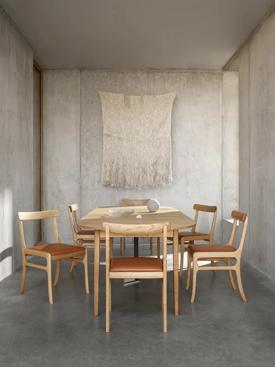 OW224 Rungstedlund Spisebord fra<Carl Hansen & Søn Outlet