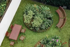 Palissade Park Dining Bench, in, iron red fra<HAY