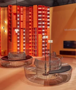 Pantonova Linear fra<Montana Hot