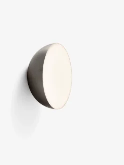 Passepartout væglampe JH12 af Jaime Hayon<&Tradition Hot