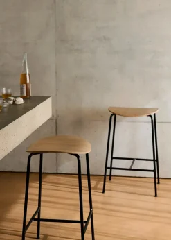 Pavilion Counter Stool AV37 fra<&Tradition Online