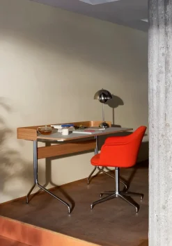 Pavilion Skrivebord AV17 fra<&Tradition