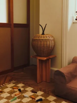 Pear Braided Storage fra<Ferm Living Hot