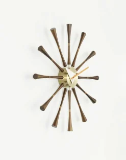 Petal Clock fra<Vitra Online