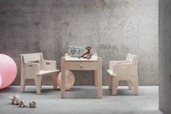 Peters Bord CH411 af Hans J. Wegner<Carl Hansen & Søn Online