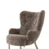 Petra VB3 Chair, sahara sheepskin/oak fra<&Tradition Hot