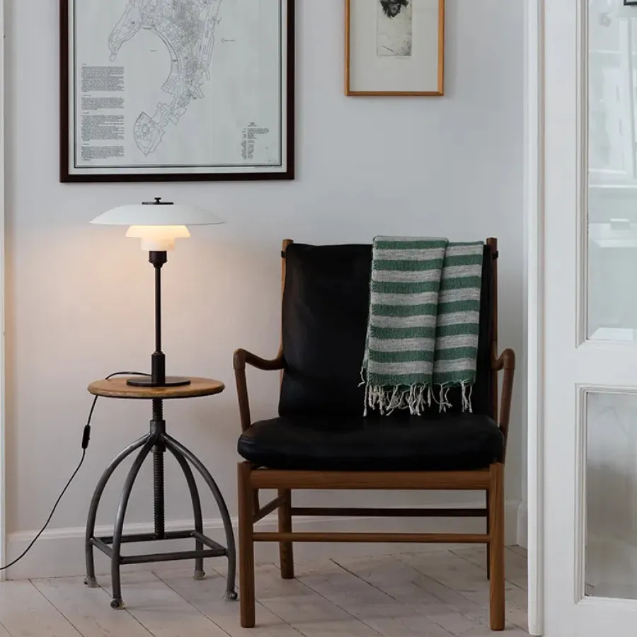 PH 3½-2½ Bordlampe, grøn af Poul Henningsen<Louis Poulsen