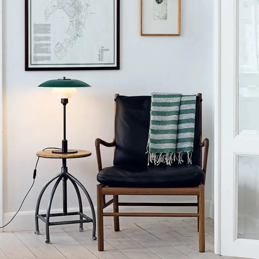 PH 3½-2½ Bordlampe, gul af Poul Henningsen<Louis Poulsen Hot