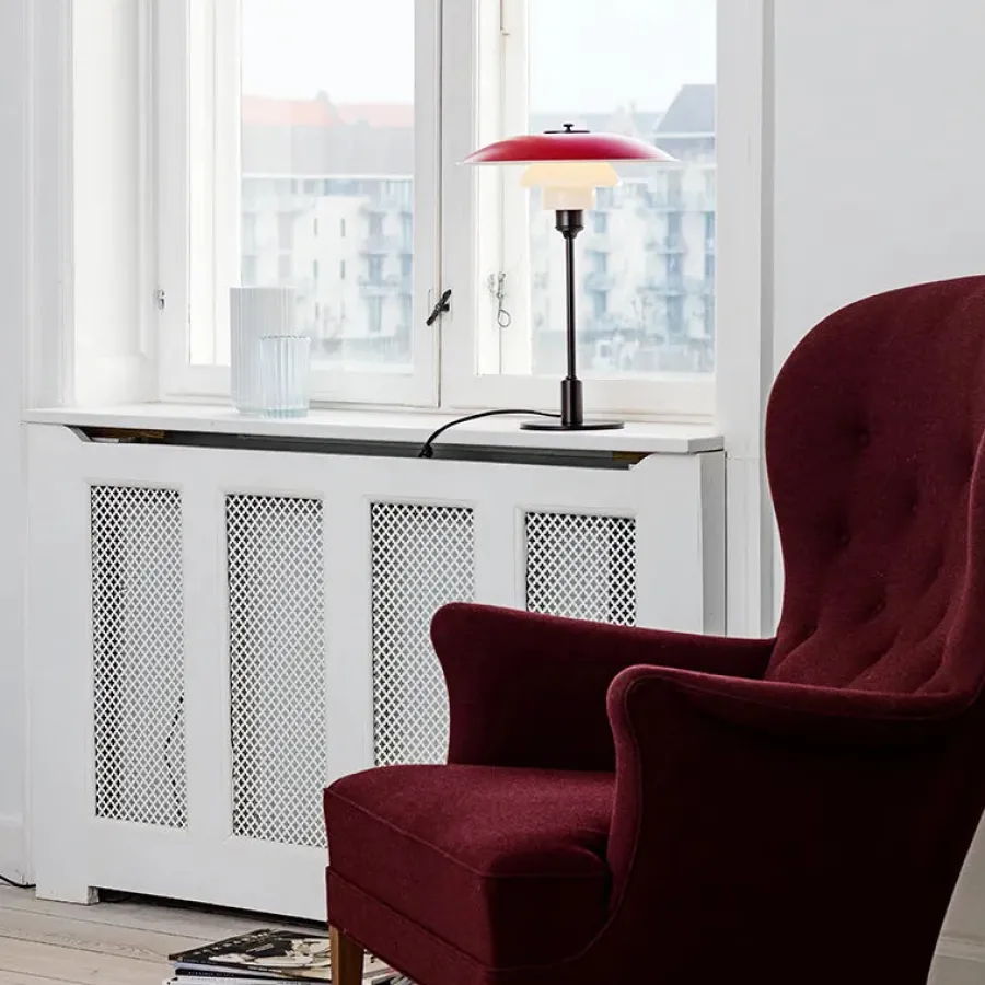 PH 3½-2½ Bordlampe, rød af Poul Henningsen<Louis Poulsen New