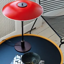 PH 3½-2½ Bordlampe, rød af Poul Henningsen<Louis Poulsen New