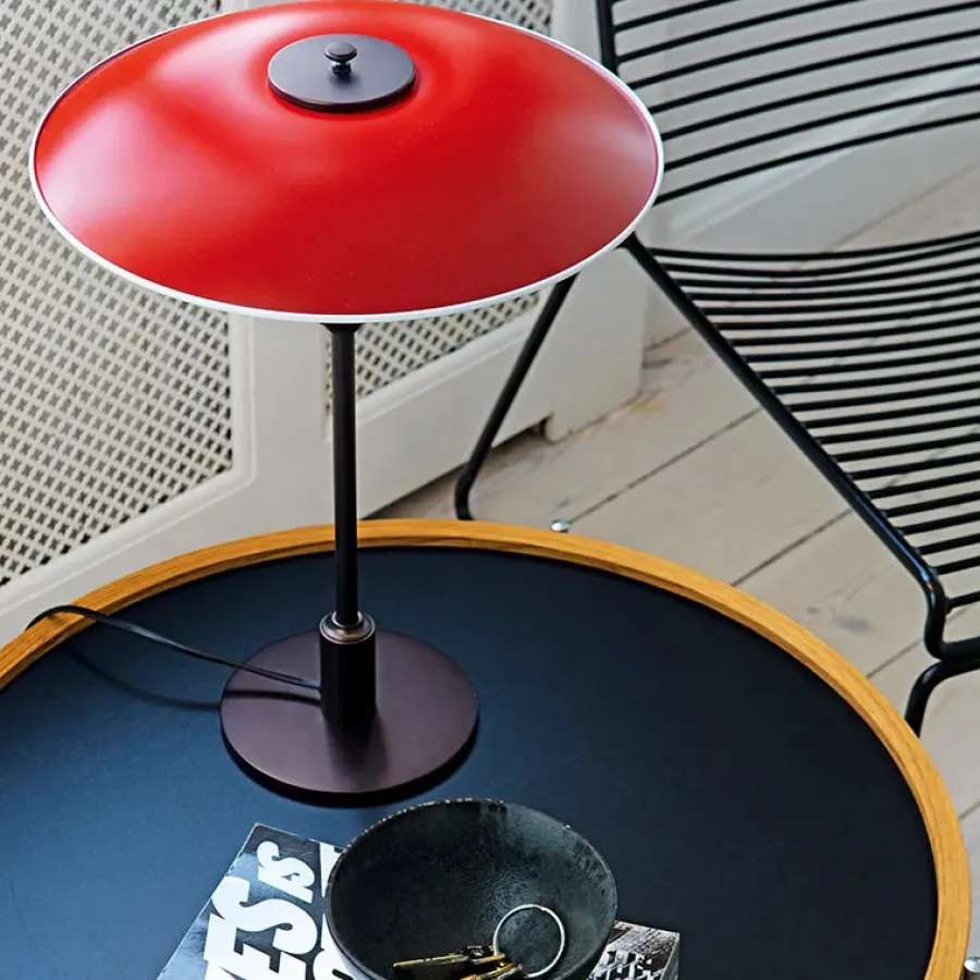PH 3½-2½ Bordlampe, rød af Poul Henningsen<Louis Poulsen New