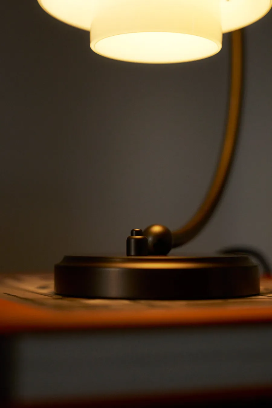 PH 2/2 Luna Bordlampe, Aged Brass fra<Louis Poulsen Online