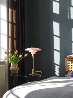 PH 3/2 Pale Rose Bordlampe fra<Louis Poulsen New