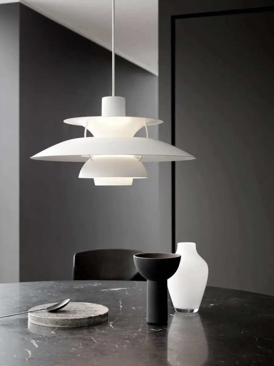 PH 5 Pendant, Monochrome Dusty Indigo af Poul Henningsen<Louis Poulsen Sale