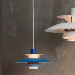 PH 5 Pendant, Monochrome Pale Pewter af Poul Henningsen<Louis Poulsen Hot