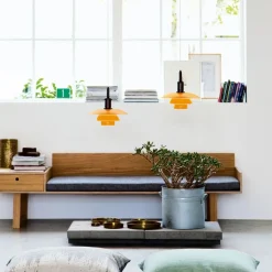 PH 3½-3 Pendel, rød af Poul Henningsen<Louis Poulsen Sale