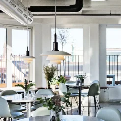 PH 3½-3 Pendel, rød af Poul Henningsen<Louis Poulsen Sale