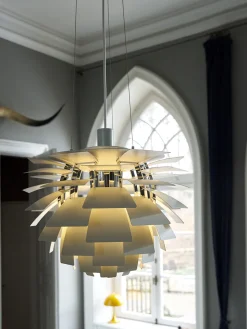 PH Artichoke i Sandblæst Glas fra<Louis Poulsen Hot