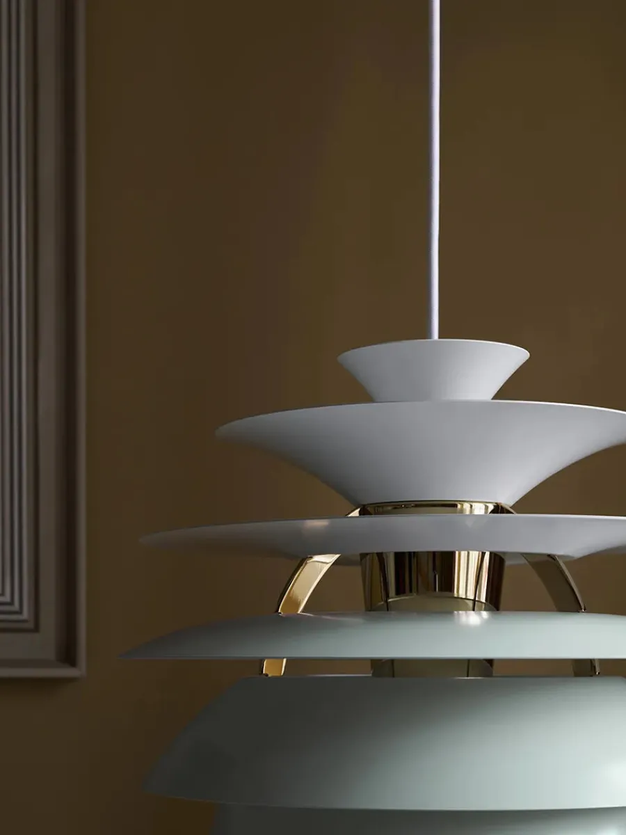 PH Snowball, dusty blue/brass af Poul Henningsen<Louis Poulsen