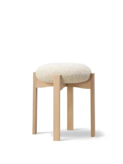 Pioneer Stool, lacquered oak/max 95 fra<Fredericia Furniture Best